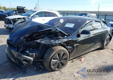 2022 Tesla Model S Plaid Tri Motor All-Wheel Drive z USA, uszkodzony, nr VIN 5YJSA1E60NF472071